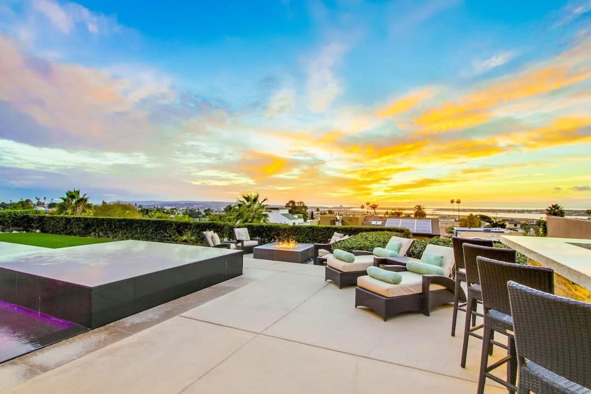 Holiday home Panoramic Ocean Sunset Views With Heated Pool & Location San Diego