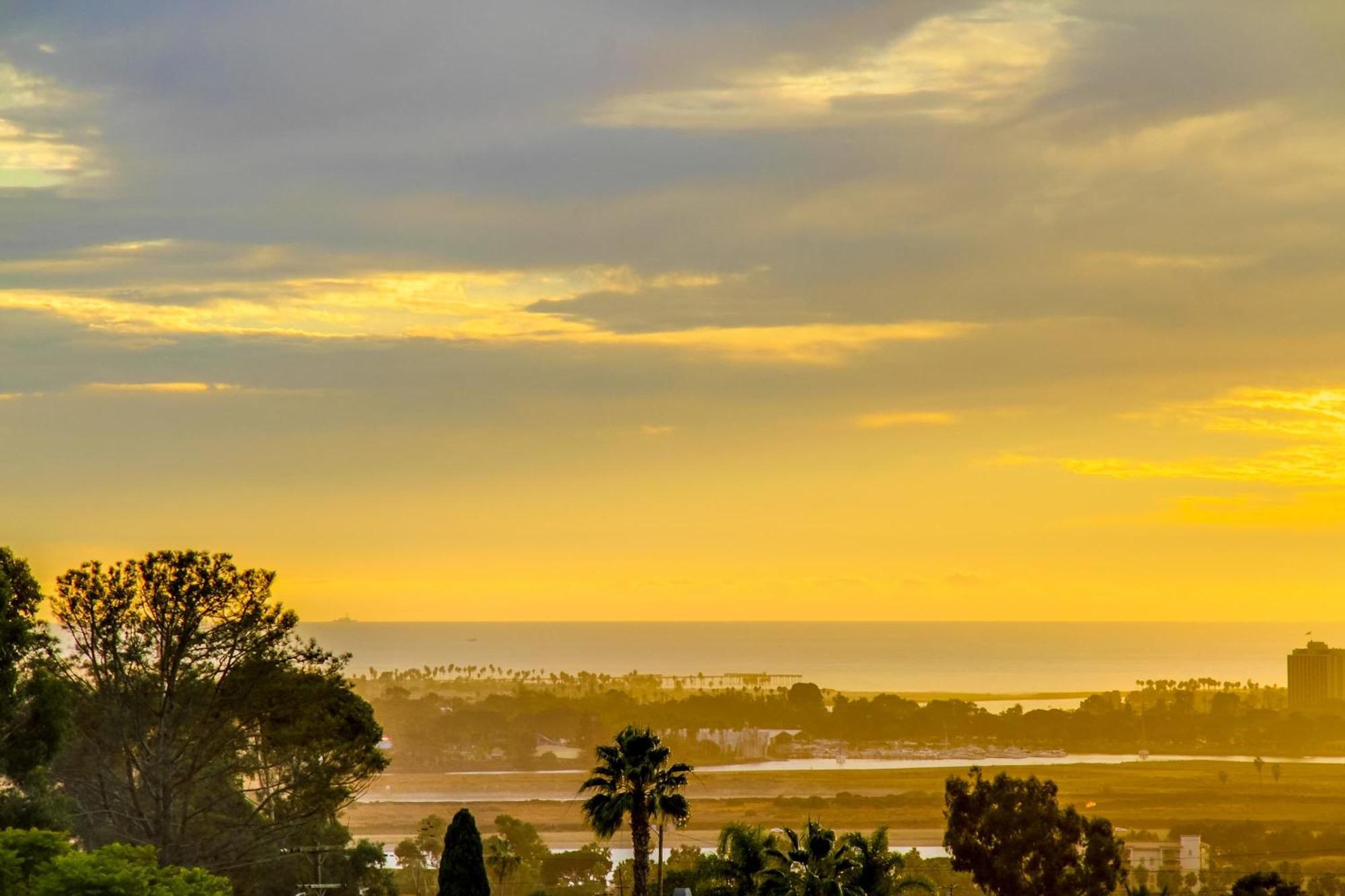 Holiday home Panoramic Ocean Sunset Views With Heated Pool & Location San Diego