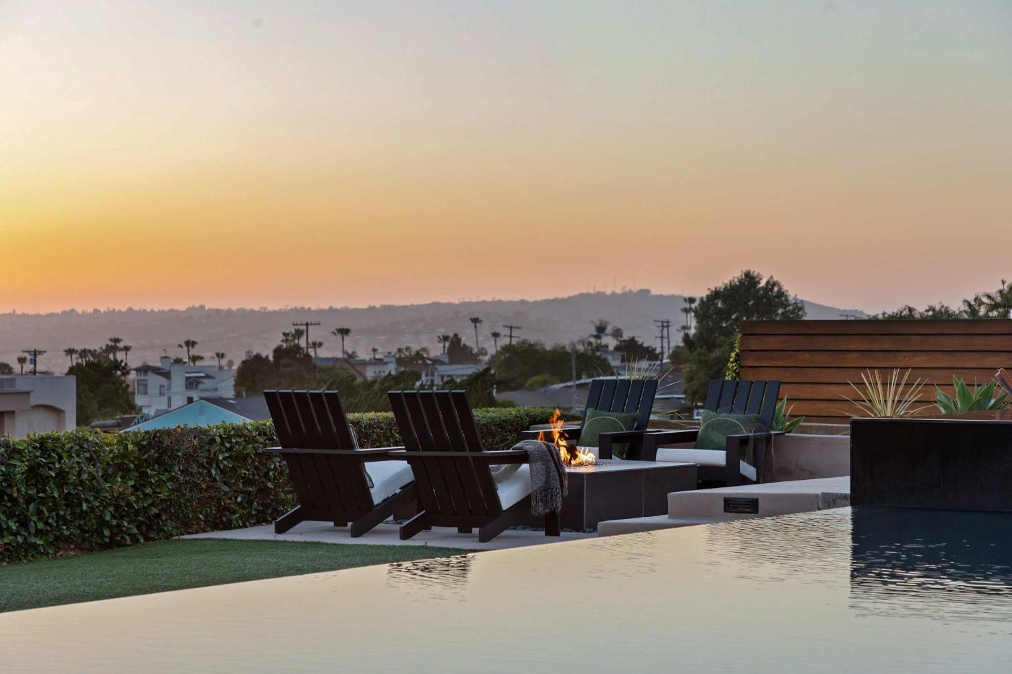 Holiday home Panoramic Ocean Sunset Views With Heated Pool & Location San Diego