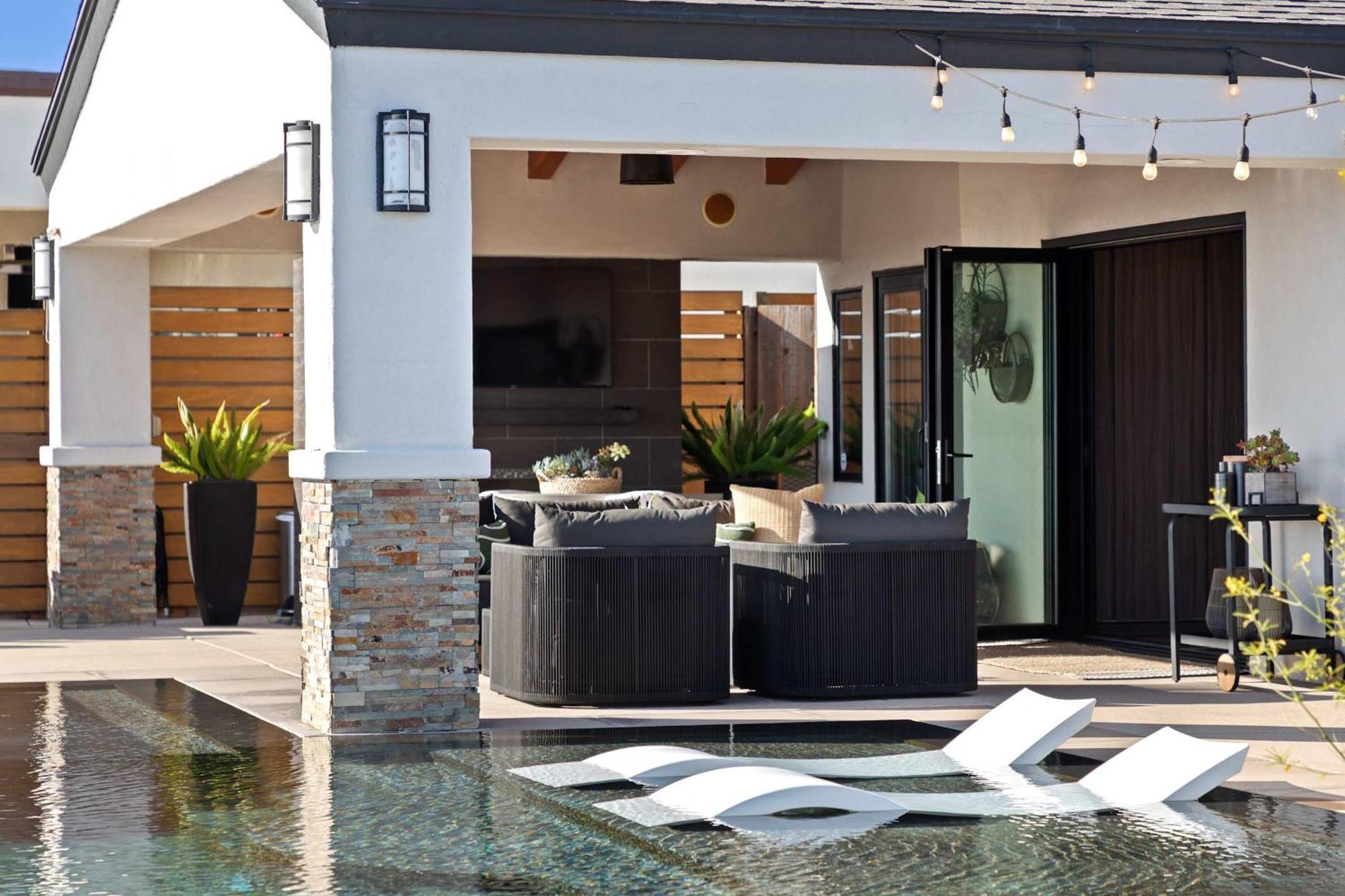 Panoramic Ocean Sunset Views With Heated Pool & Location